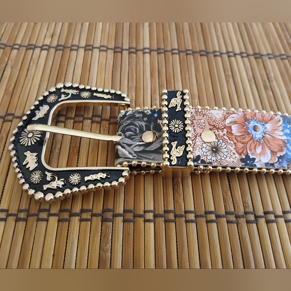 Floral English Leather Belt With Gold Tone Buckle And Trim main image 6